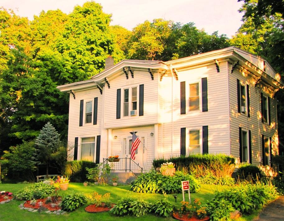 Kountry Living Bed And Breakfast Oneonta Exterior photo